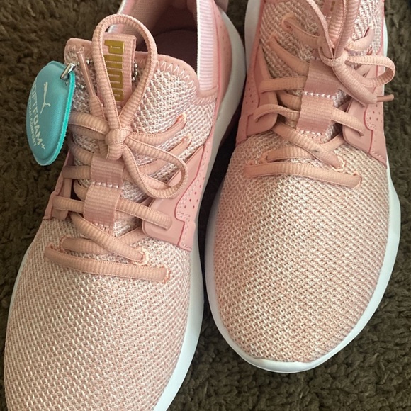 Shoes - Picture 2 of 3